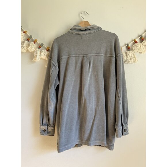 Aerie Trucker Oversized Gray Button Down Shacket Flannel Casual Basics Cotton M - Picture 2 of 10